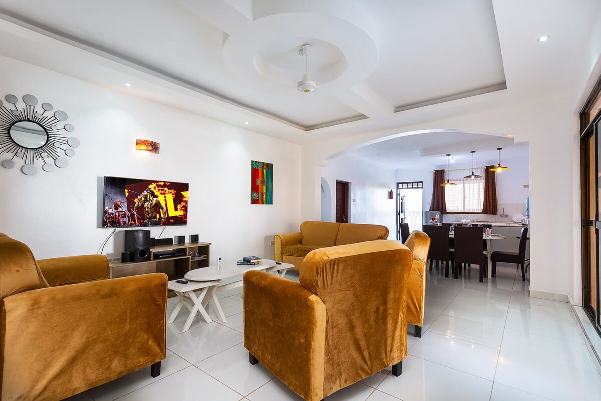 2BR Apartment near the Beach and Malls, Diani — photo 2