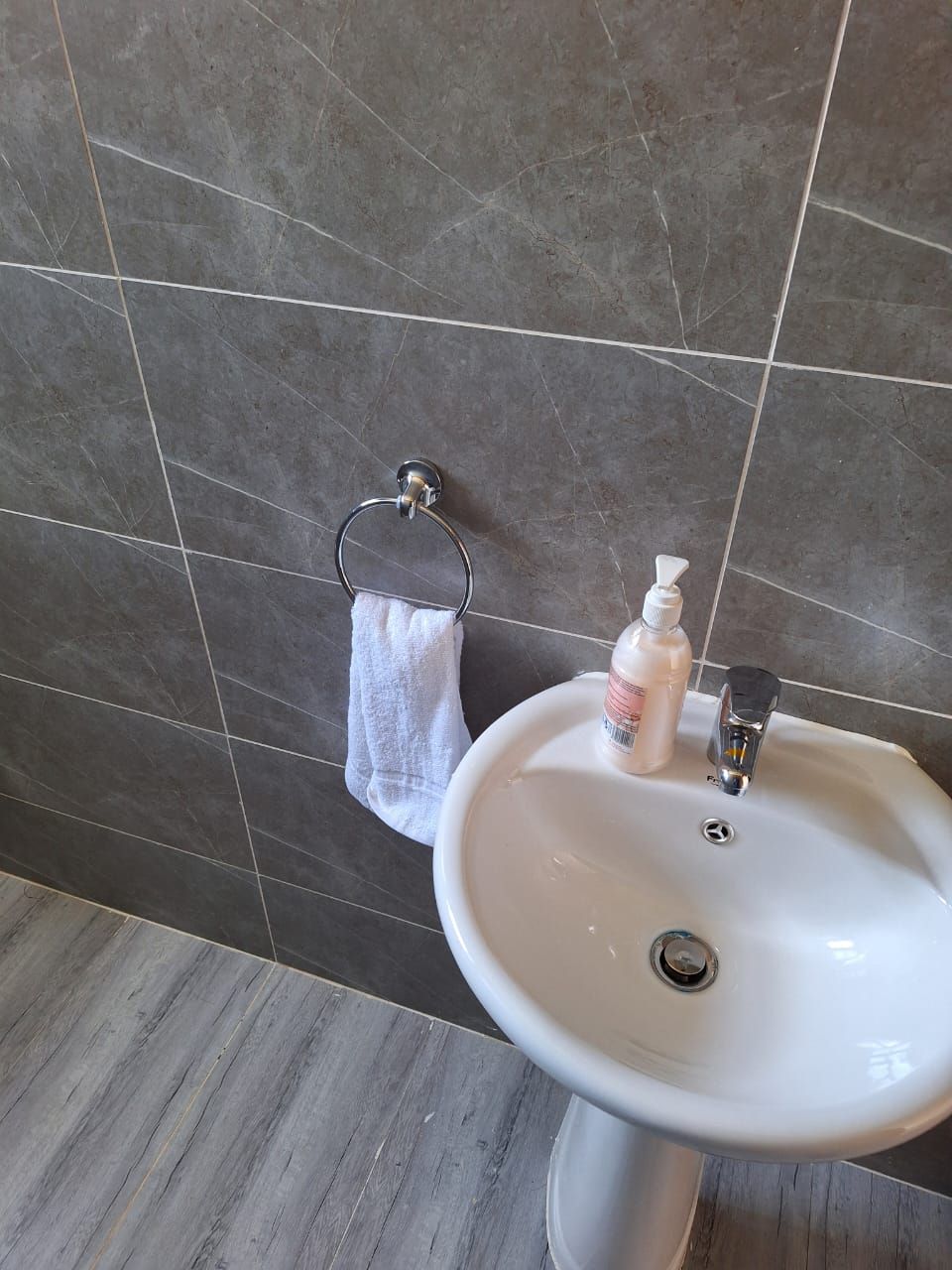 3BR Apartment Close to Pride Inn Shanzu — photo 8