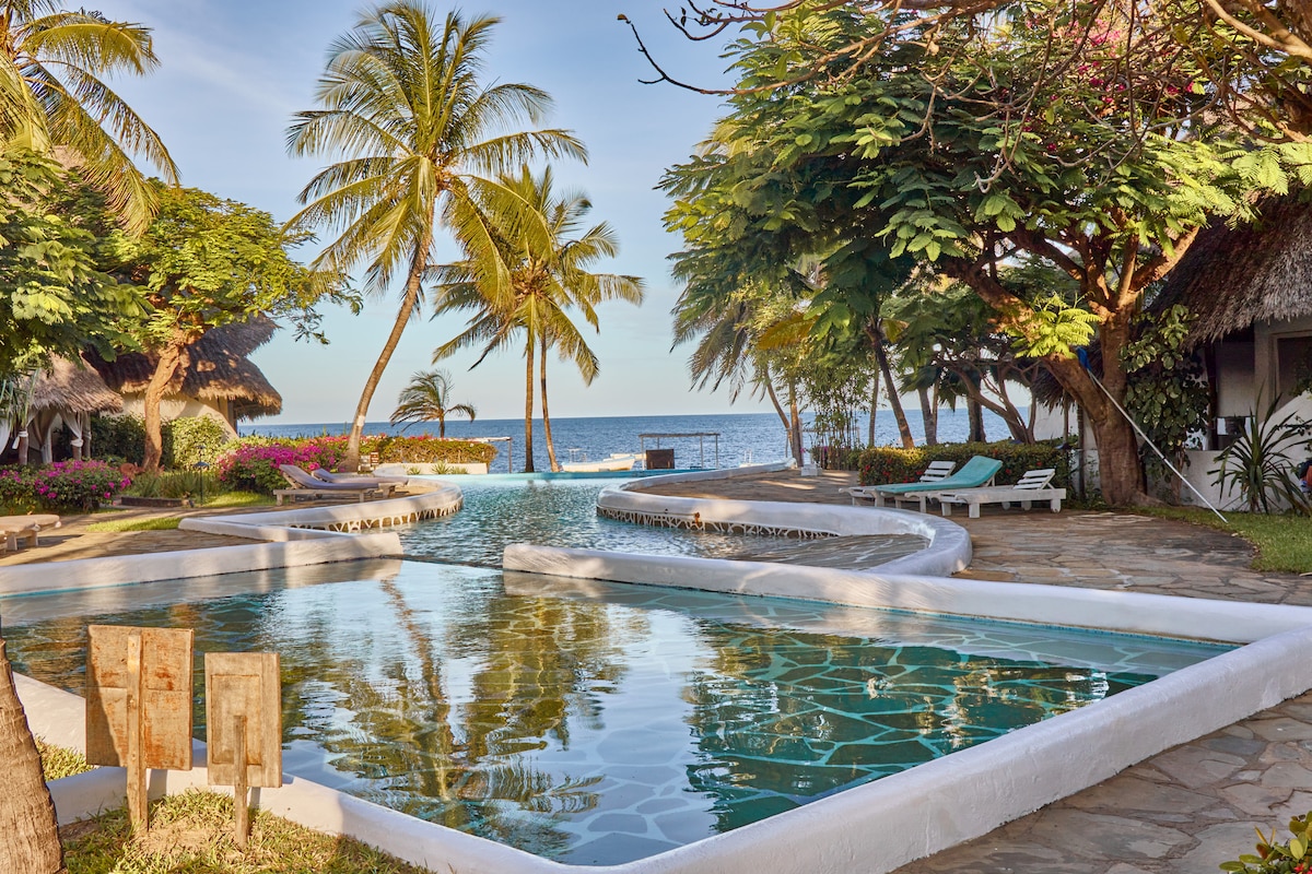 Beachfront Suite | 1BR Stay, Malindi photo 3