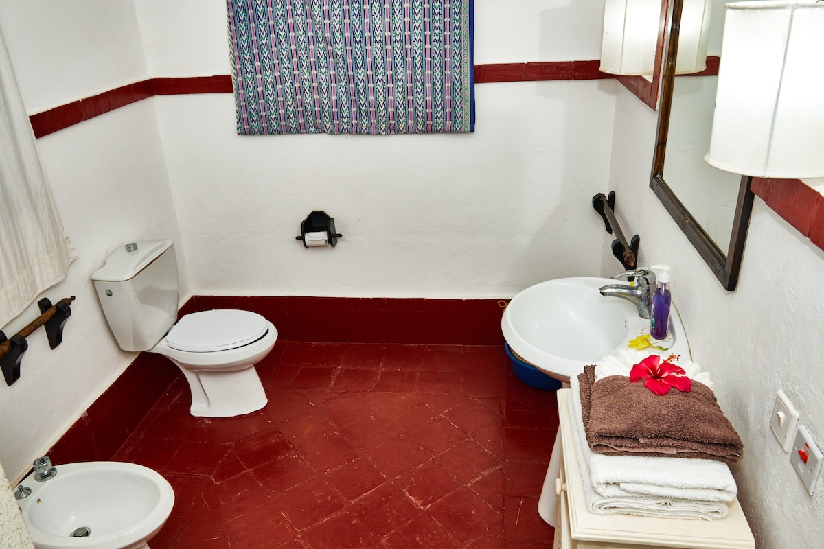 Beachfront Suite | 1BR Stay, Malindi photo 7