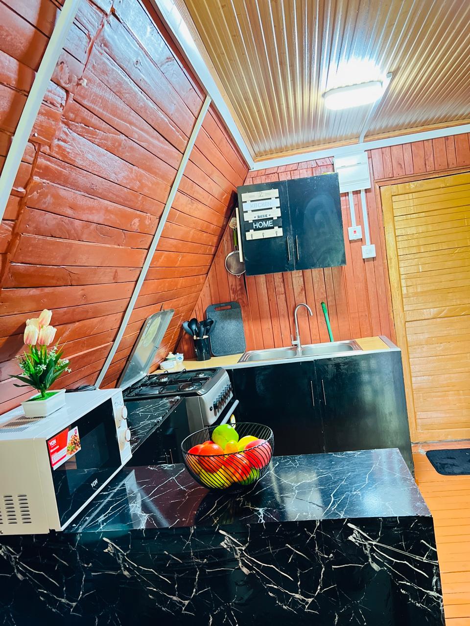 Tea Country A-Frame | 2BR Cabin, Kirinyaga photo 11