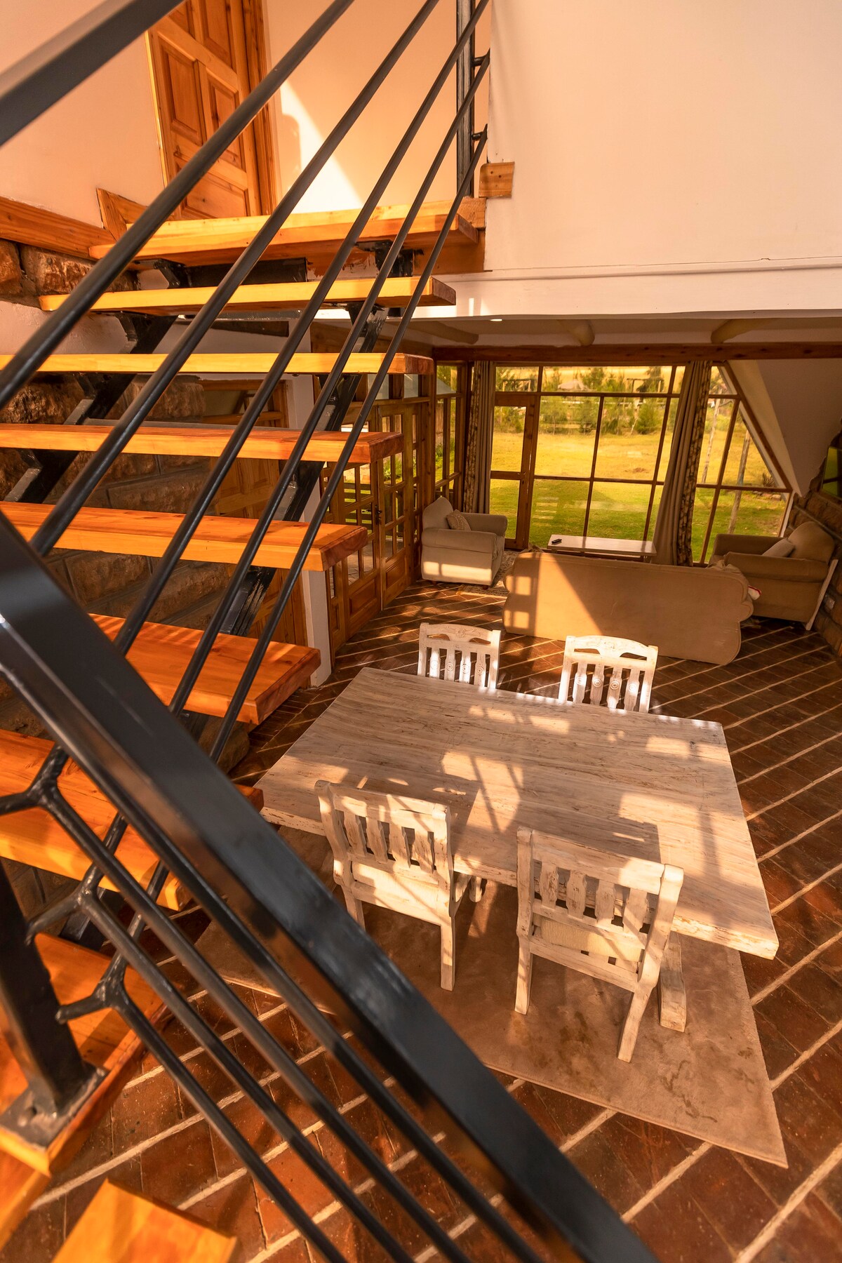 Unique Farm Cottage, incredible Mountain views photo 7