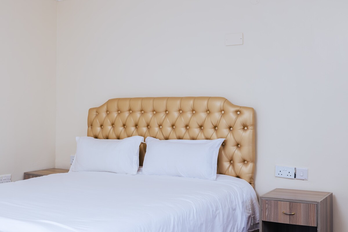 Lake View Mansion | 8BR Group Stay, Naivasha photo 13