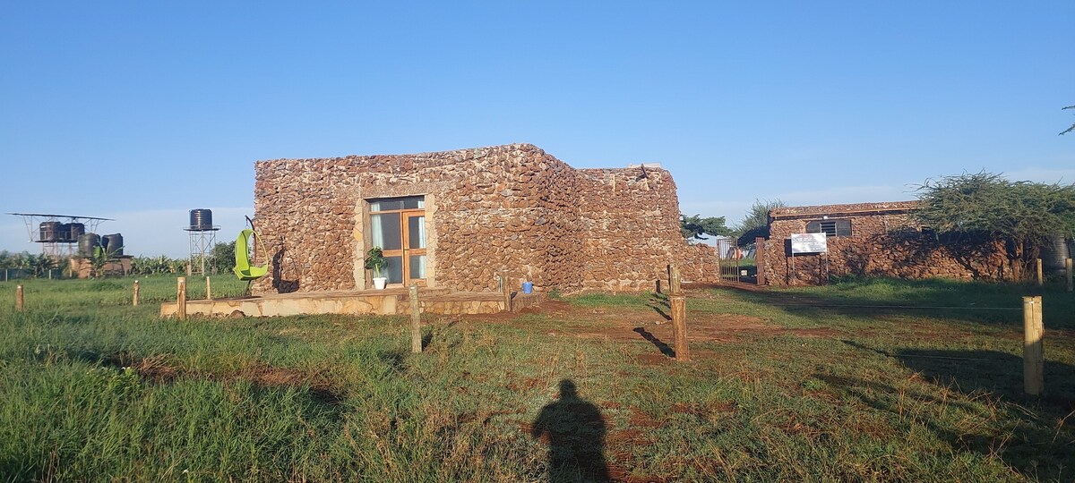 Stone Pool Cottage | 1BR Kilimanjaro View, Amboseli photo 6