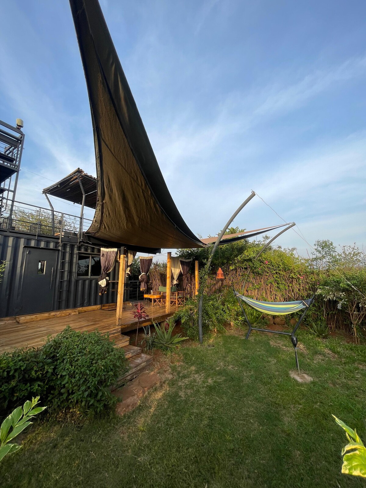 Off-Grid Container Lodge | 1BR Stay, Saikeri photo 3