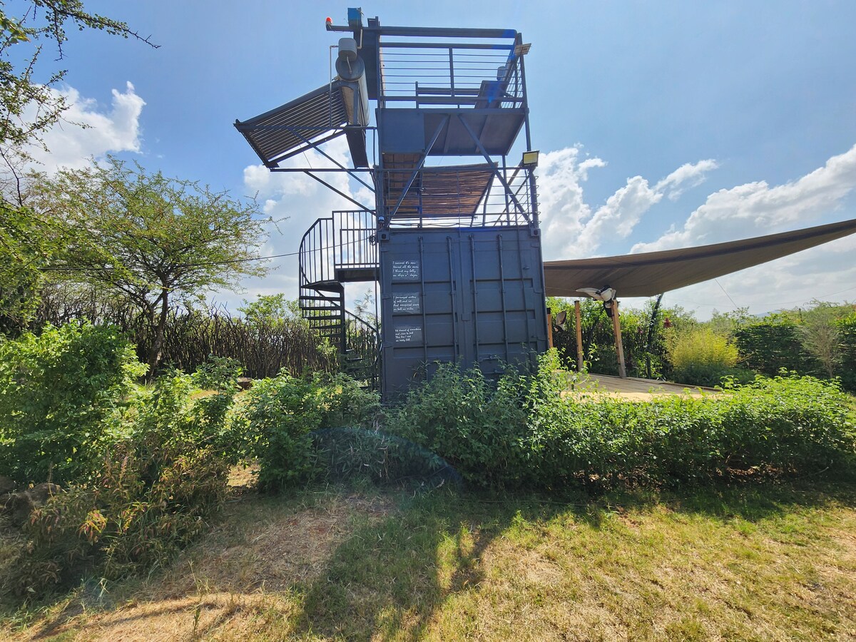 Off-Grid Container Lodge | 1BR Stay, Saikeri photo 5