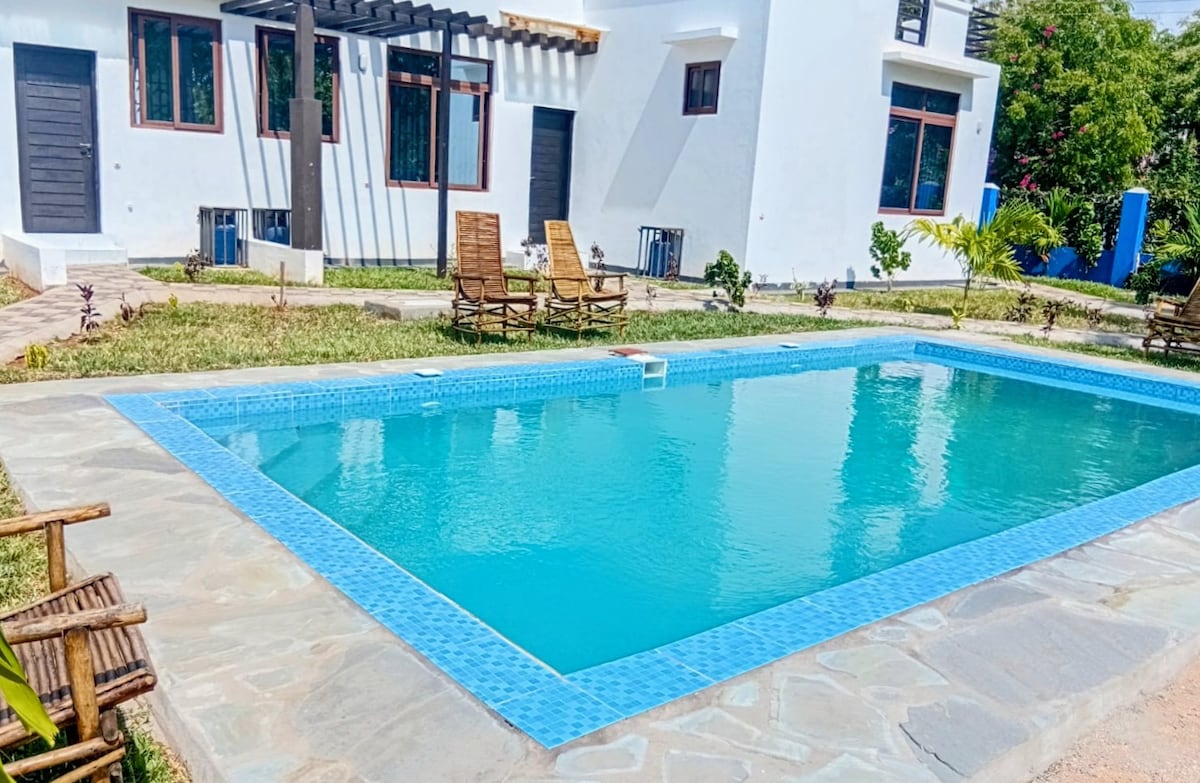 Kilifi Retreat, 2BR + Pool - Island at Bofa photo 8