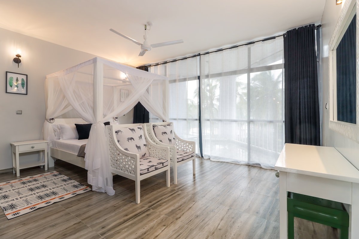 Beachside Apartment | 1BR Stay, Malindi photo 3