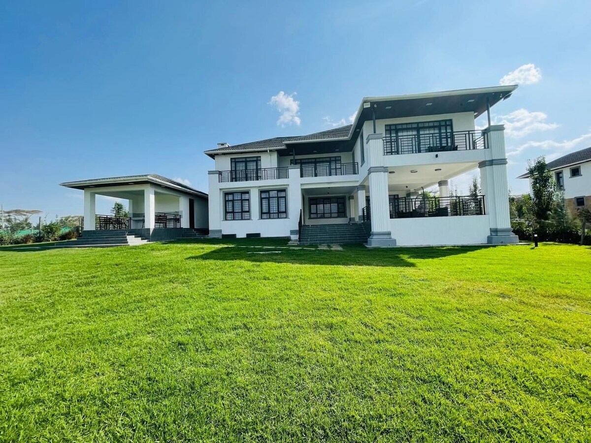 Garden Pool Villa | 6BR Group Stay, Naivasha photo 4