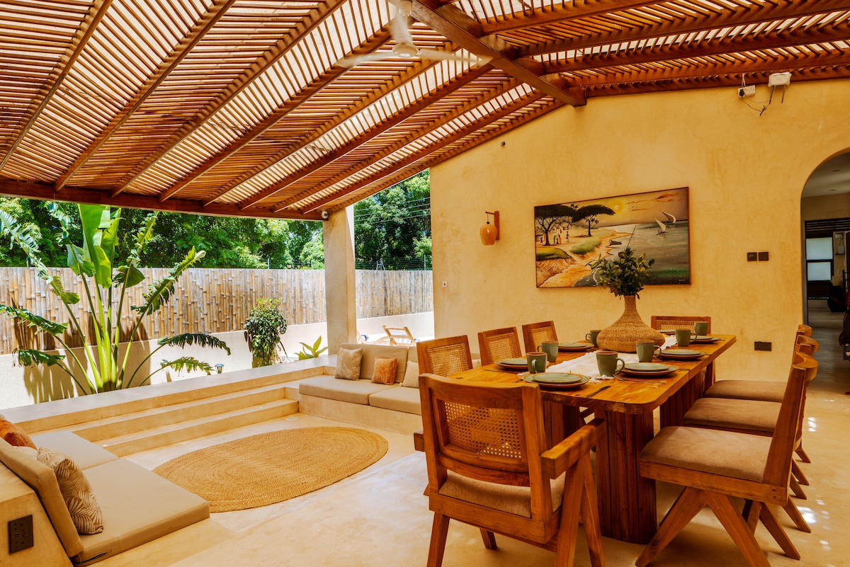 Swahili Pool Villa | 4BR Stay, Diani photo 1