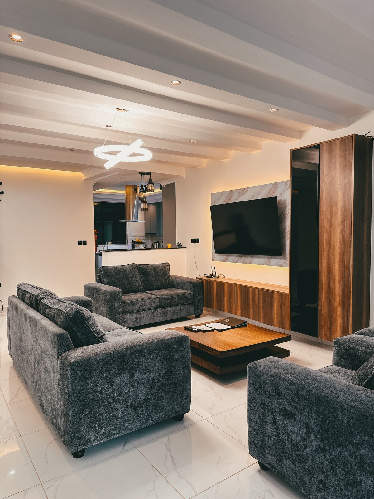 Family Pool Villa | 6BR Stay, Diani photo 11