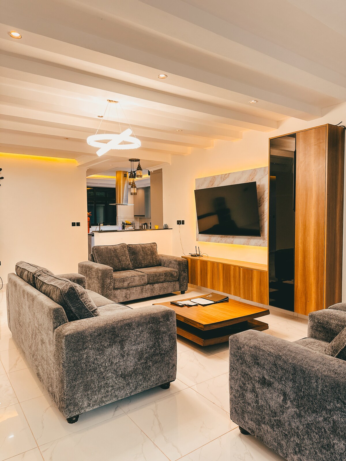 Family Pool Villa | 6BR Stay, Diani photo 9