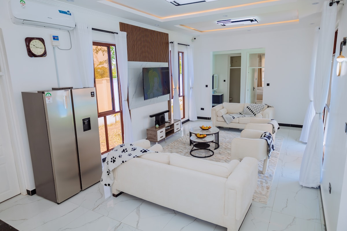 Private Pool Villa | 4BR Stay, Diani photo 10