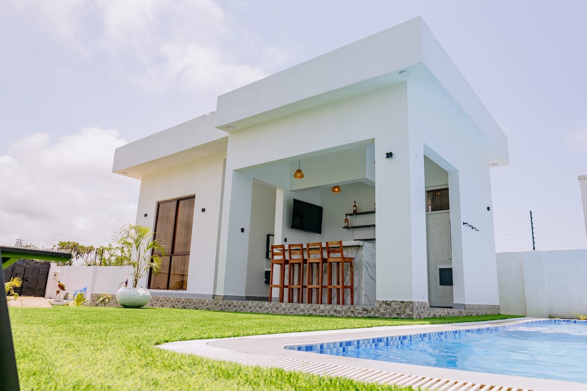 Private Pool Villa | 4BR Stay, Diani photo 7