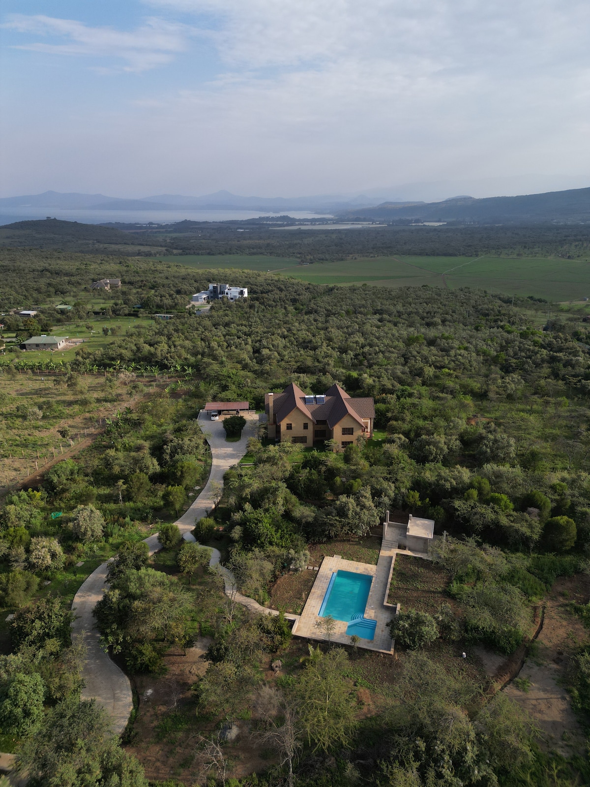 Private Pool Retreat | 5BR Home, Naivasha photo 5