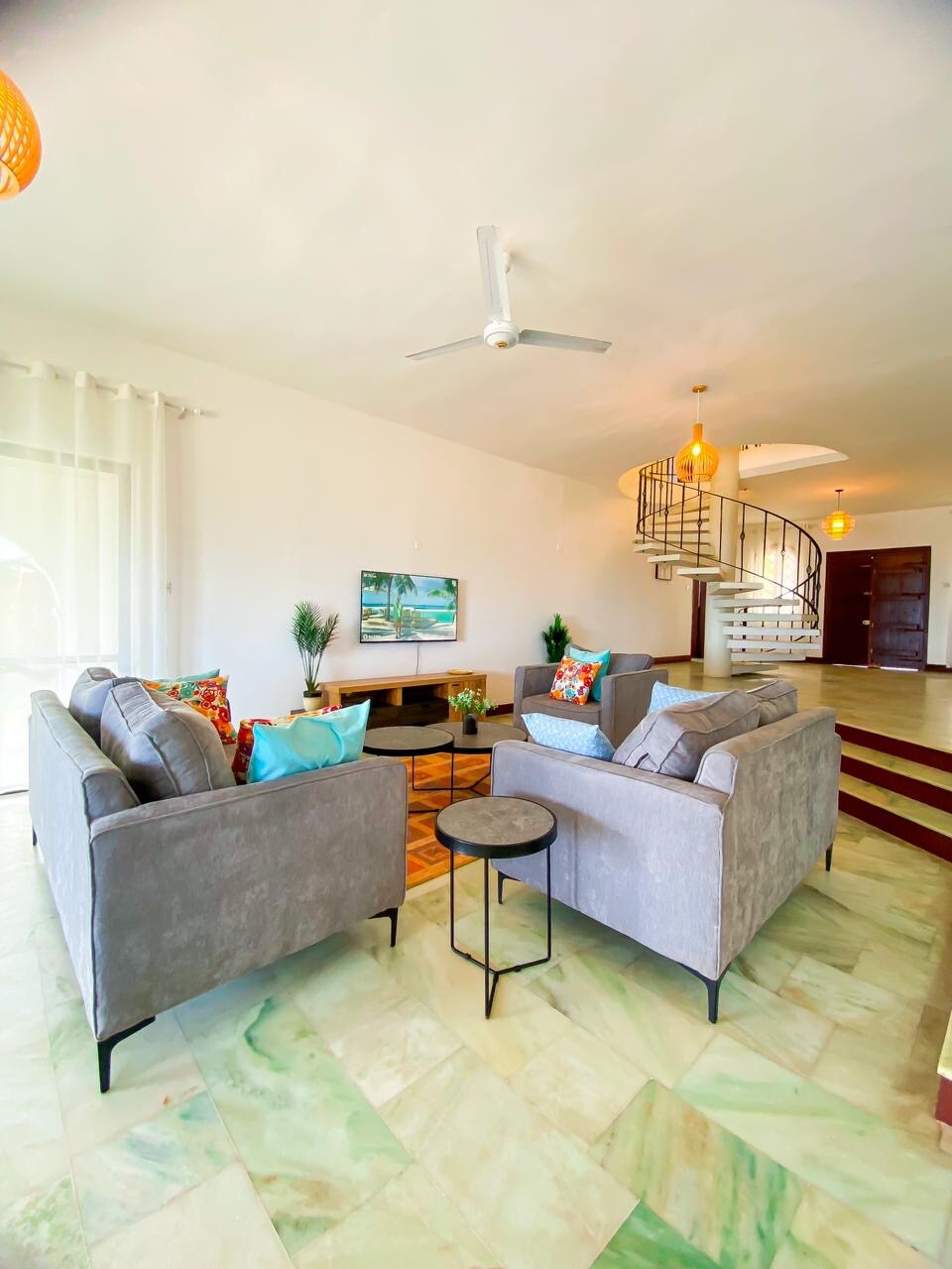Elegant 3bdr beachfront Villa, Oceanviews, AC, Sunset photo 9