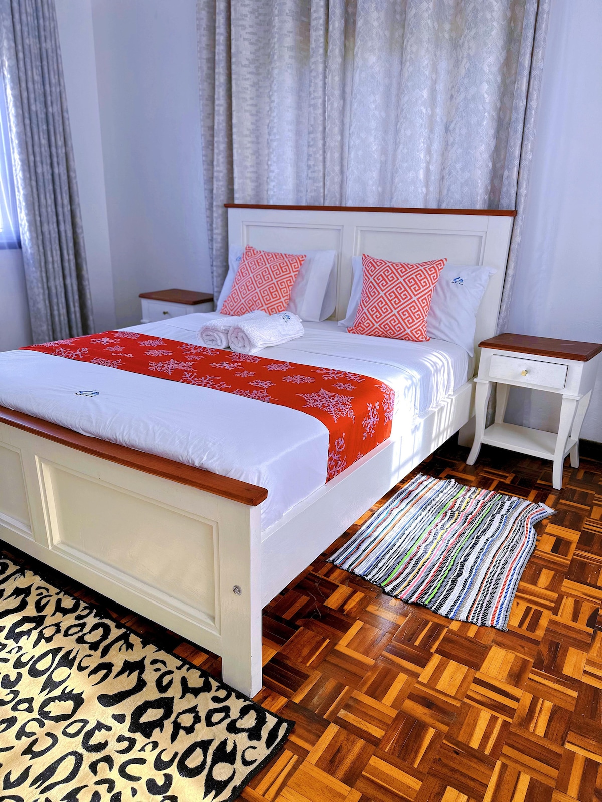 Private, Standalone, 7 Bedroom Villa with pool, Cozy photo 11