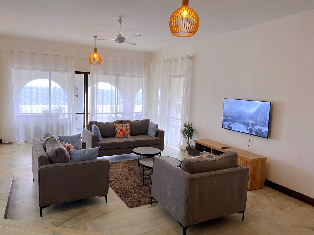 Stunning 5bdr Oceanfront Villa, Pool, AC, Sunsetview photo 13