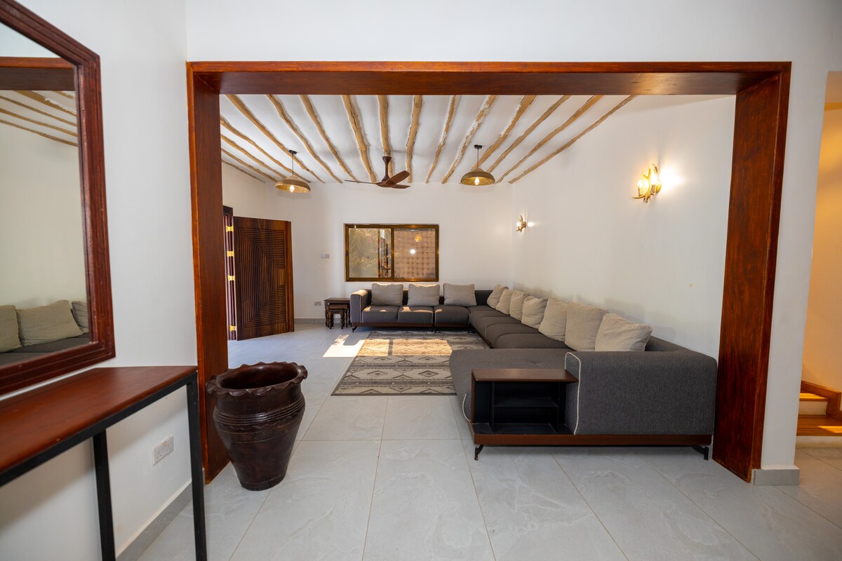 Mosaic Pool Villa | 6BR Group Stay, Watamu photo 9