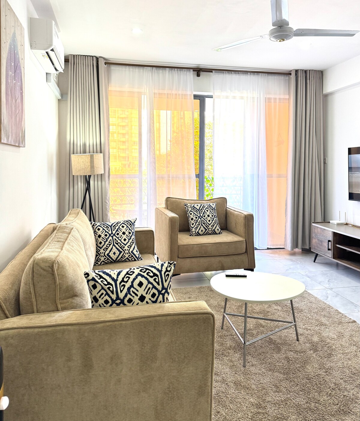 Luxury, 2BR, Gym, Pool, Beach, Parking, Secure, Minimart photo 12