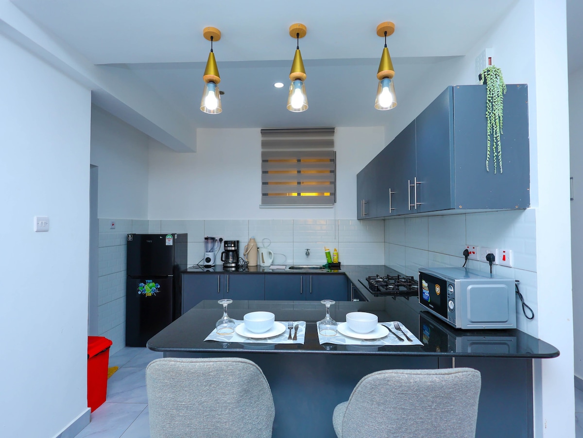 Luxury, 2BR, Gym, Pool, Beach, Parking, Secure, Minimart photo 5
