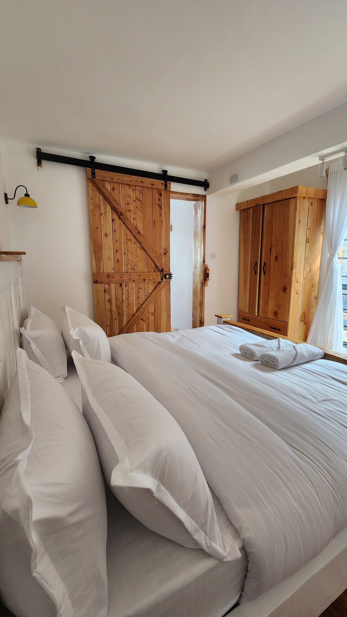 Hilltop Lake View Villa | 3BR Stay, Elementaita photo 12