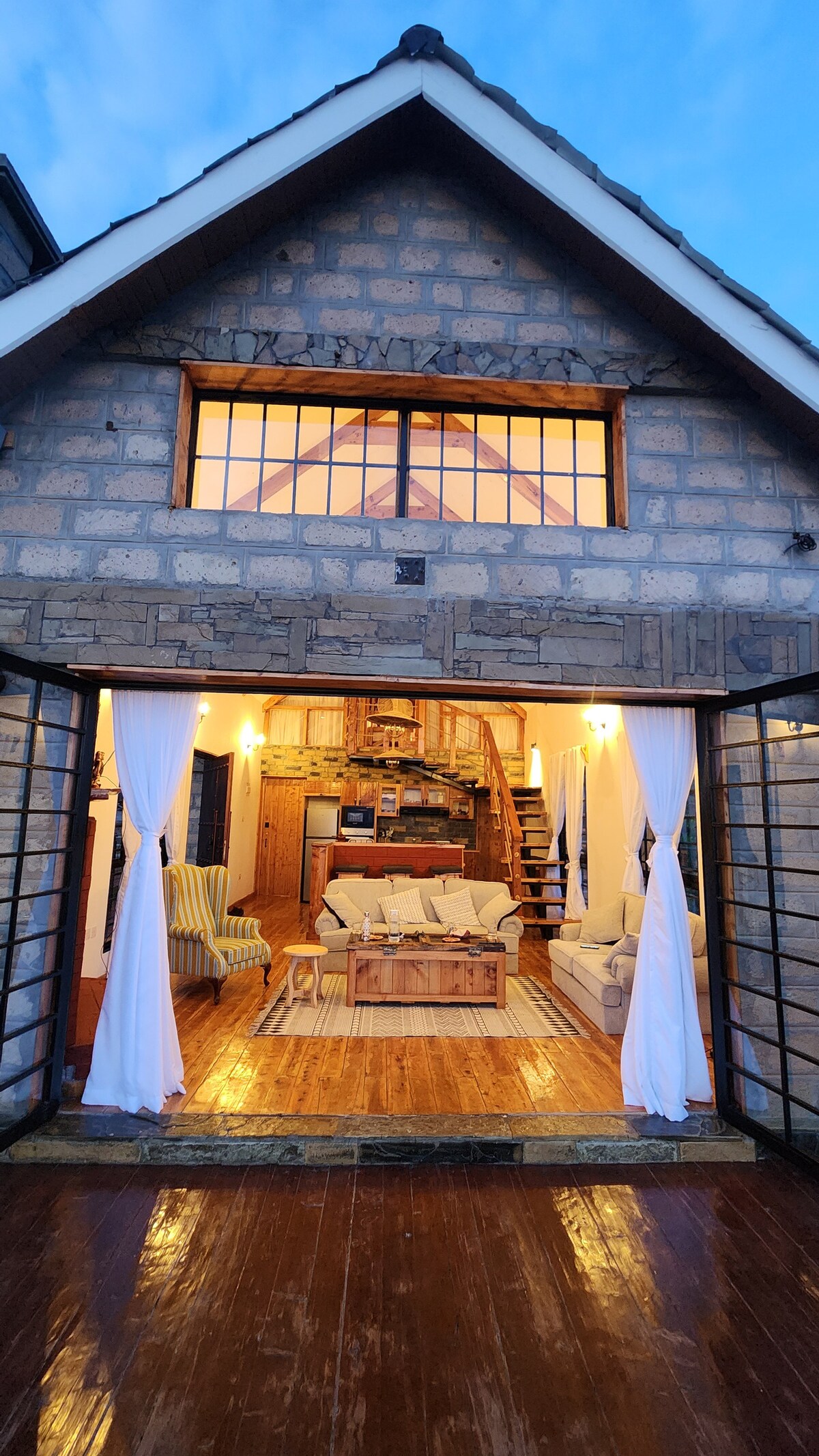 Hilltop Lake View Villa | 3BR Stay, Elementaita photo 2