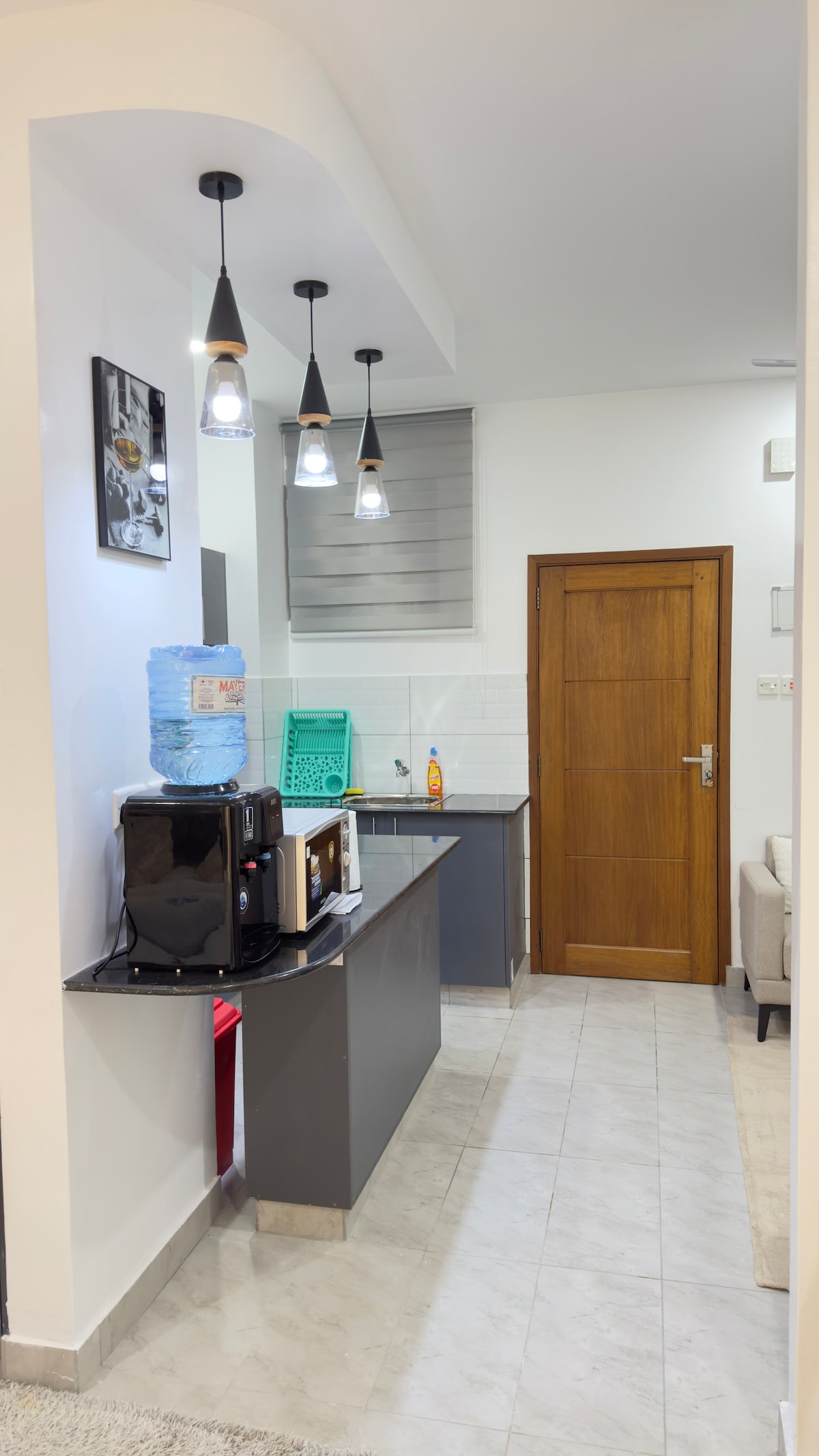 Elegant Studio with gym, pool,3 mins to the beach photo 6