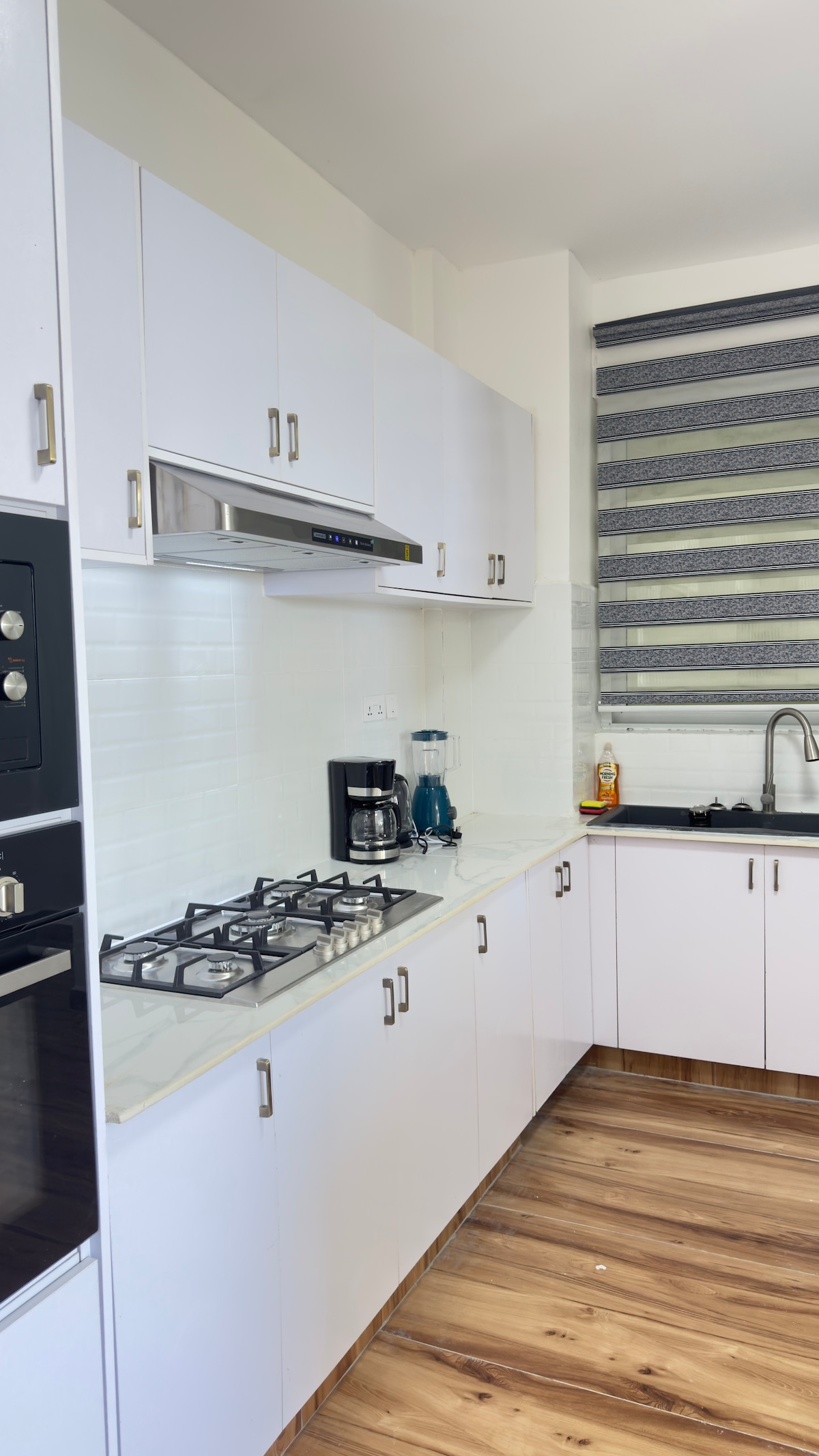 Luxury 2BR Apartment, Seaview near beach and Malls photo 15