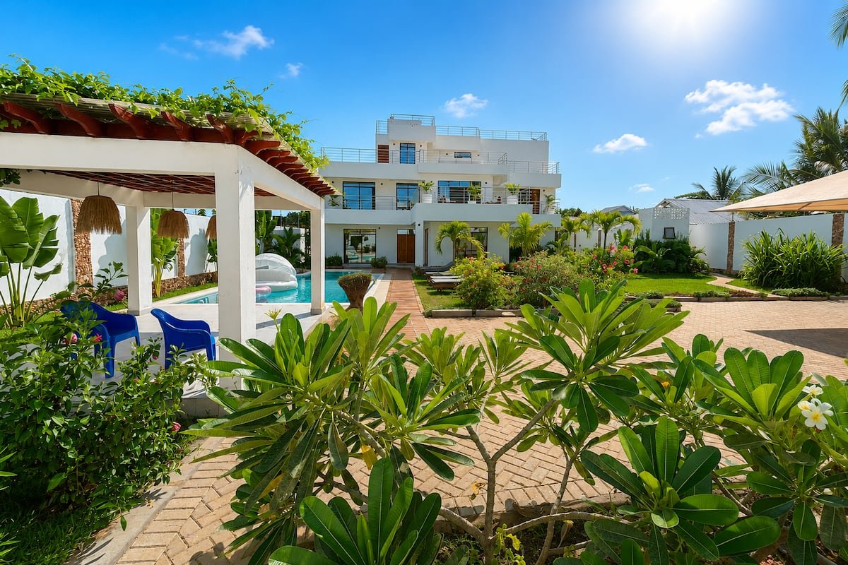 Modern Pool Villa | 5BR Stay, Diani photo 4