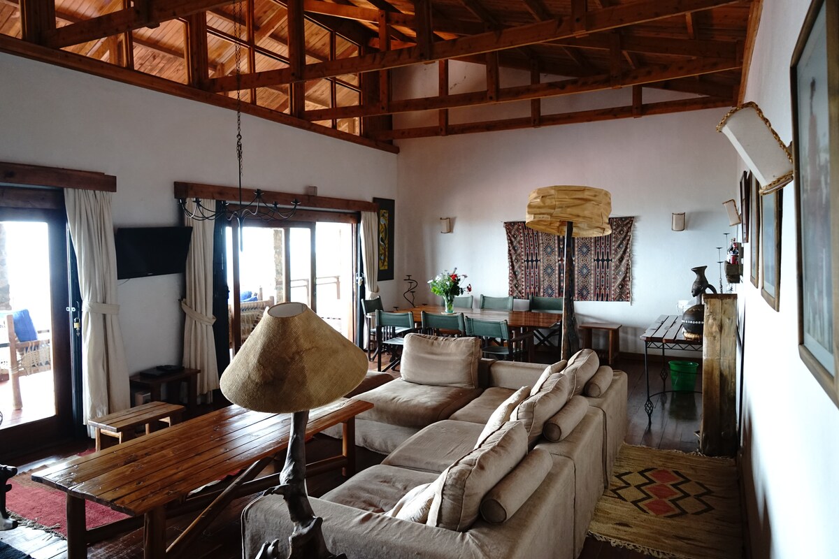 Escarpment House | 4BR Lake Views, Naivasha photo 2