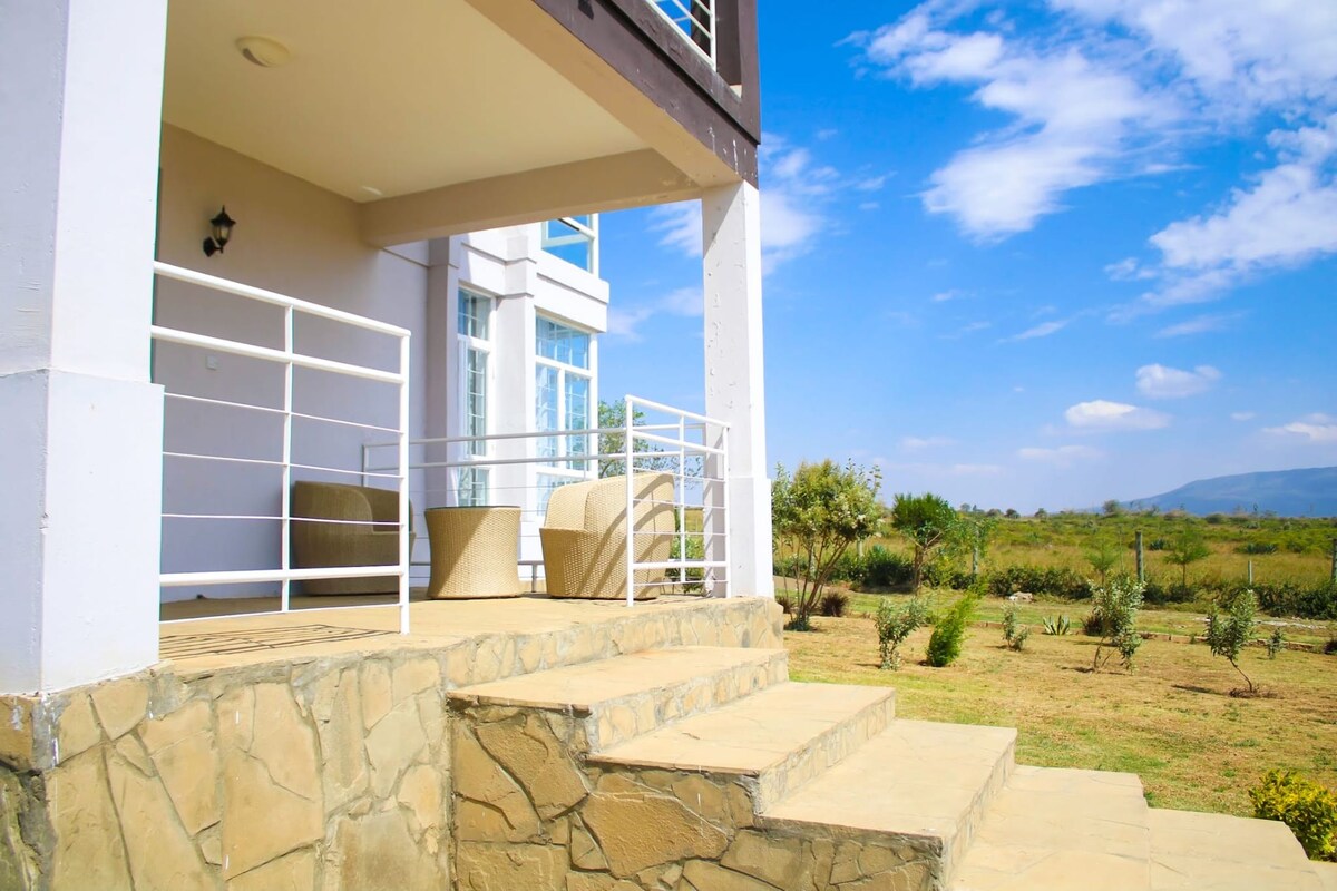 Savannah Villa | 5BR Group Stay, Naivasha photo 2