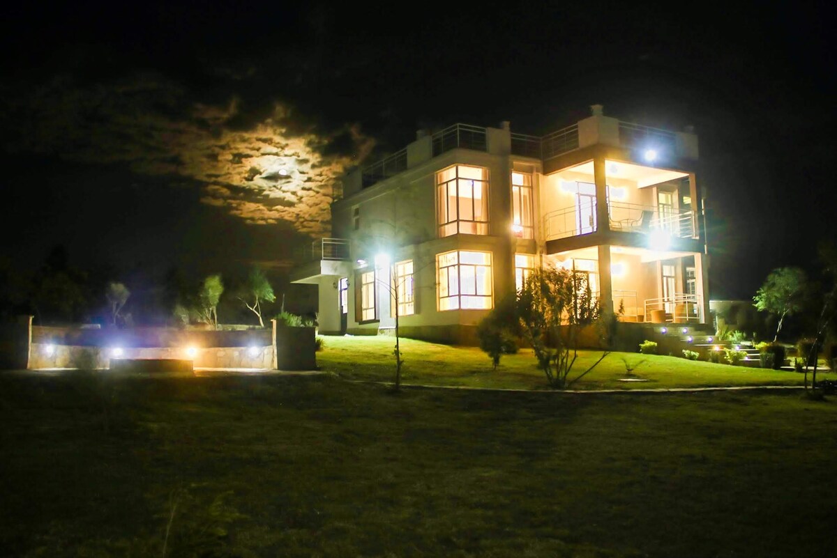 Savannah Villa | 5BR Group Stay, Naivasha photo 5