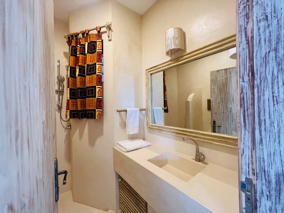 Seaside Garden Apartment | 2BR Stay, Watamu photo 8