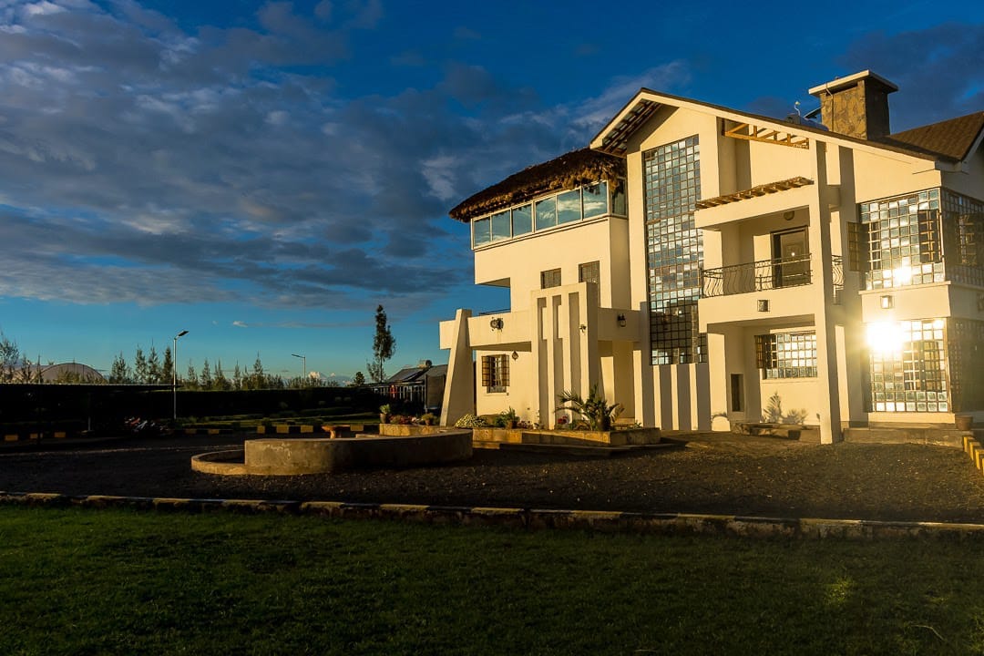 Country Villa | 6BR Group Stay, Nanyuki photo 6