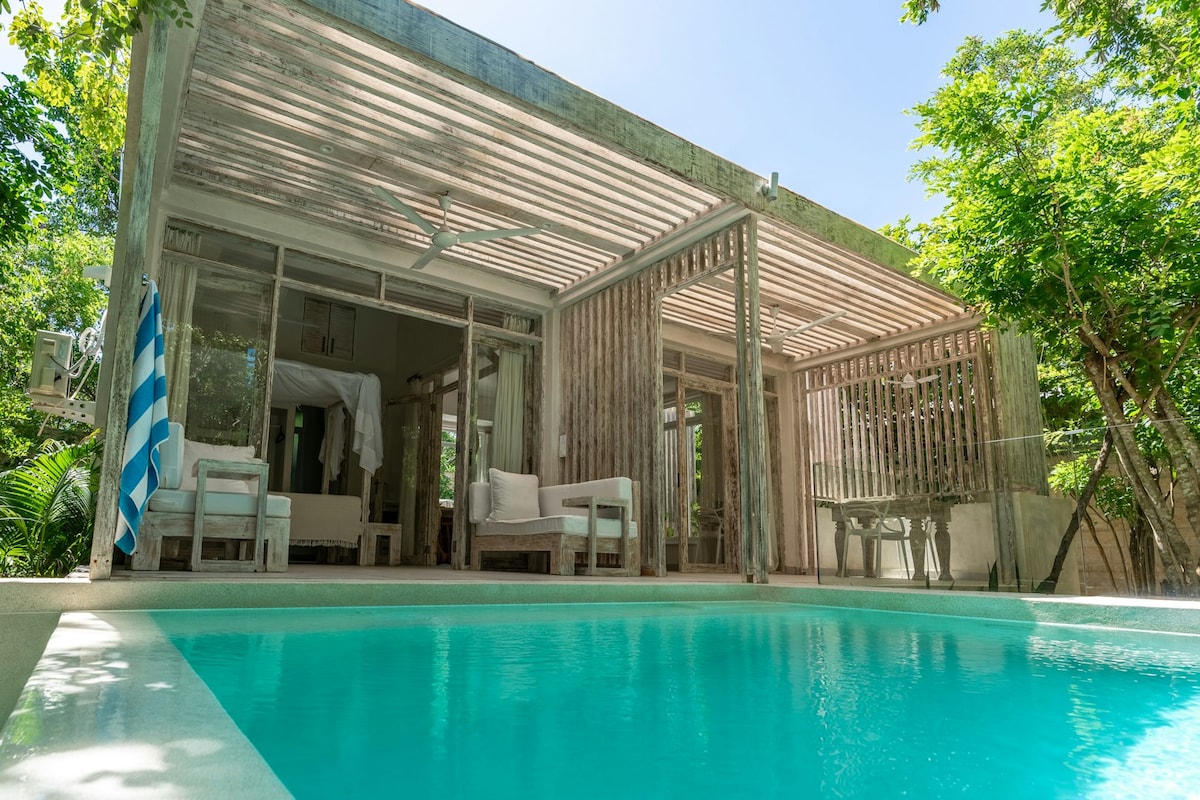 Adults-Only Pool Villa | 1BR Stay, Diani photo 1