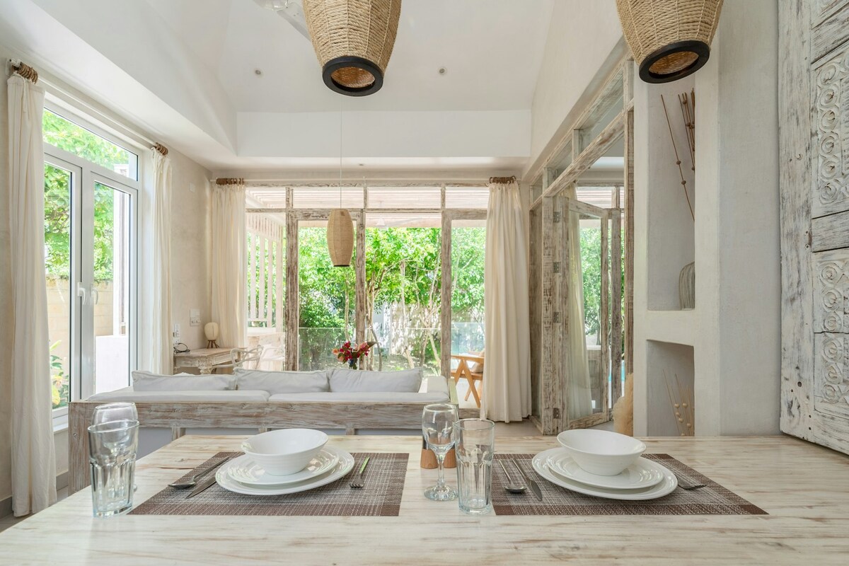 Adults-Only Pool Villa | 1BR Stay, Diani photo 5