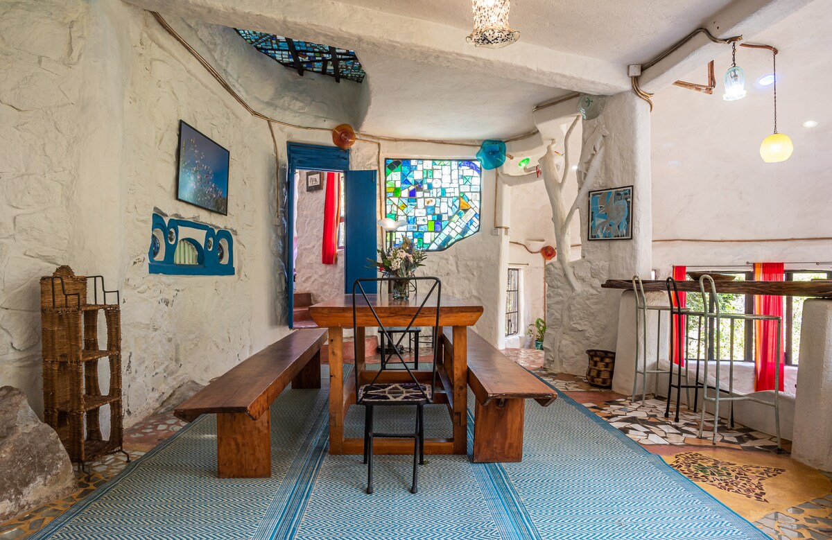 Mosaic Art Pool House | 3BR Stay near Nairobi photo 14