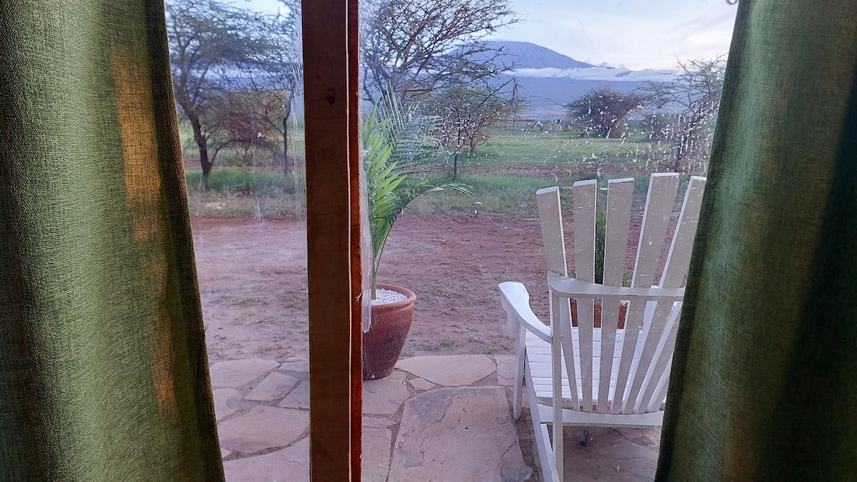 Amboseli House Cabin – 1BR, a Pool — photo 3