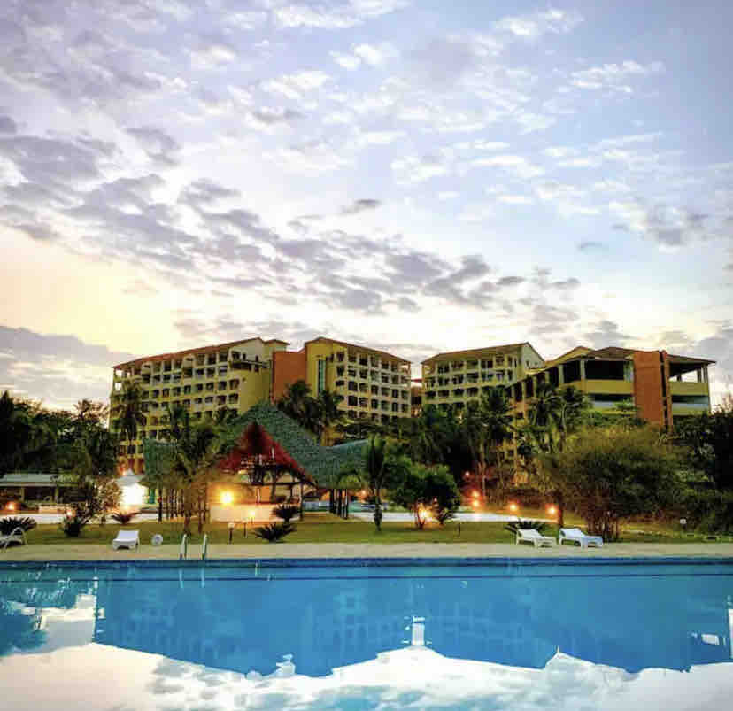 Bahari Beachfront Apartment, Diani Beach — photo 12