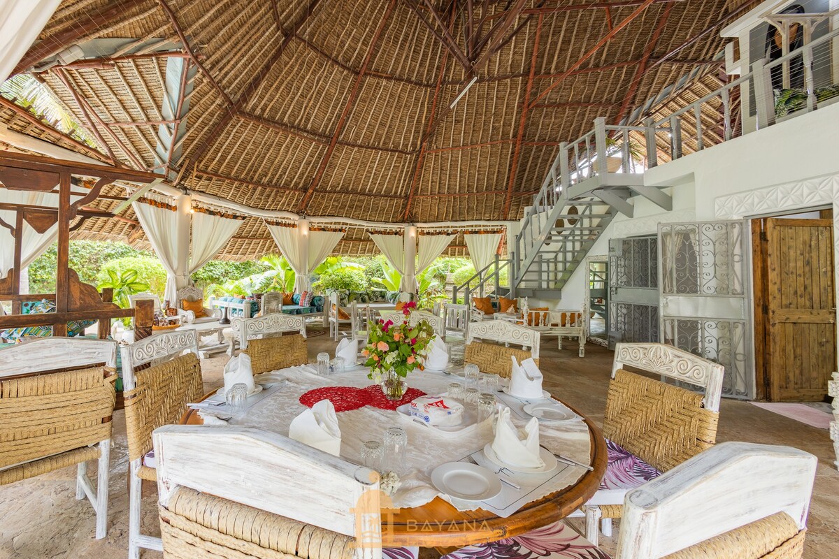 Bayana House – 4 Bedrooms – Sleeps 8+ — photo 11