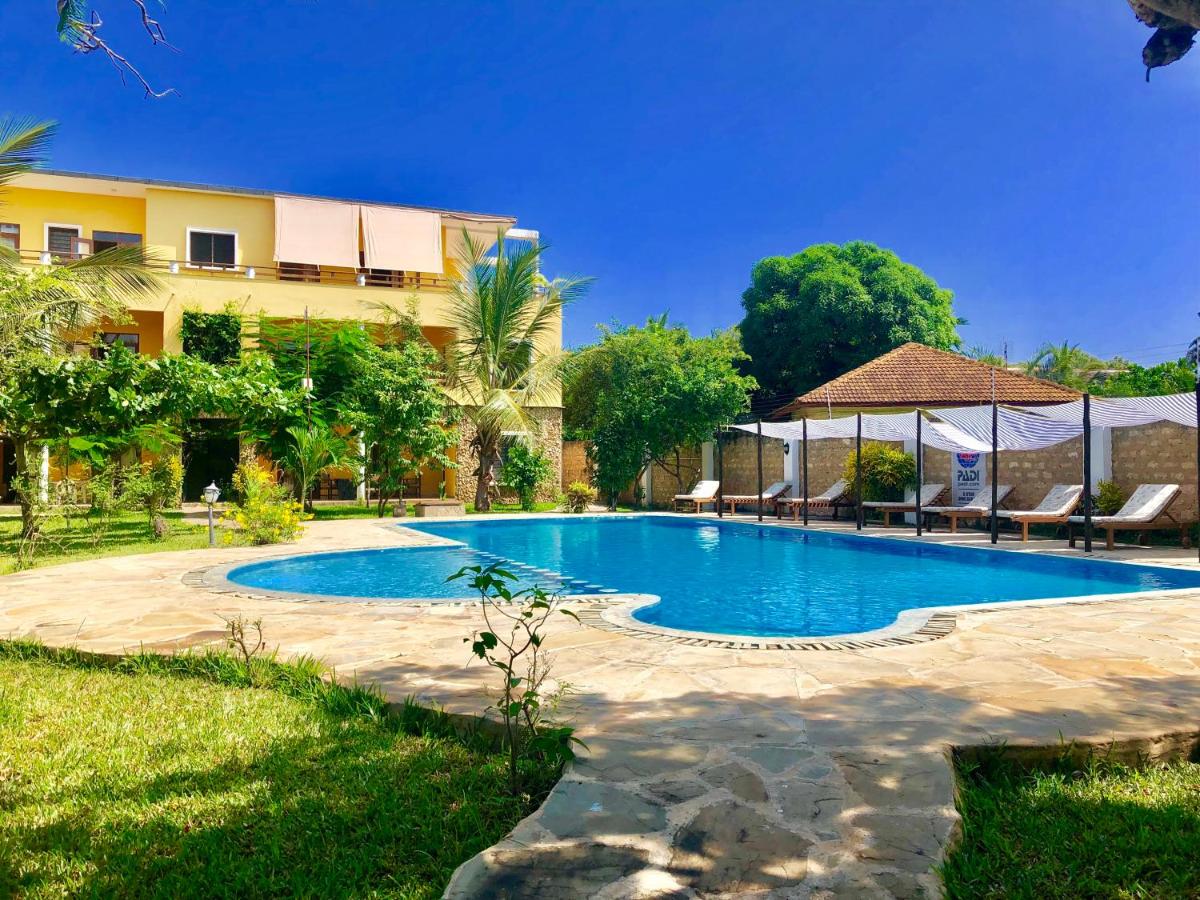 Garden Pool Apartments | Diani Beach Road photo 4