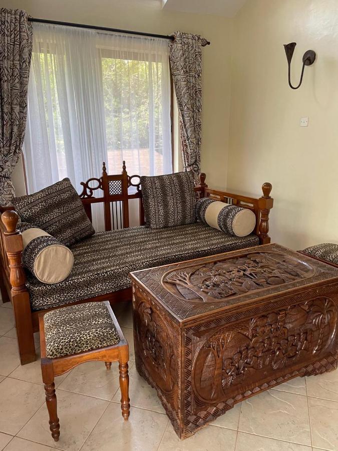 Ol-Kine Cottage at The Great Rift Valley Lodge & Golf Resort Naivasha photo 11