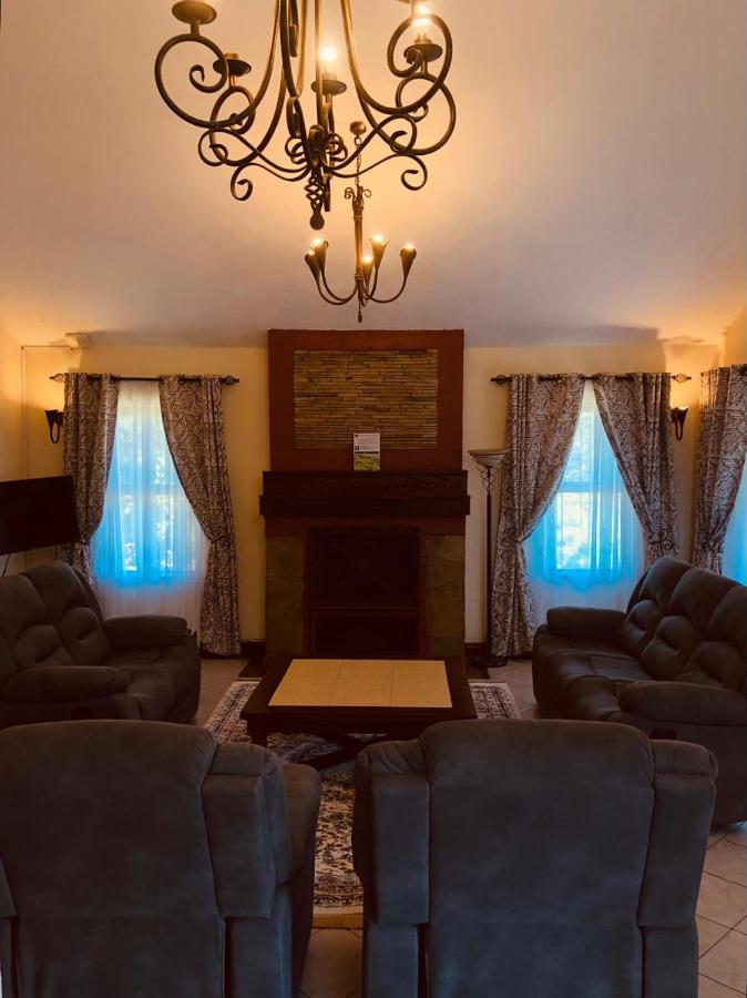 Ol-Kine Cottage at The Great Rift Valley Lodge & Golf Resort Naivasha photo 13