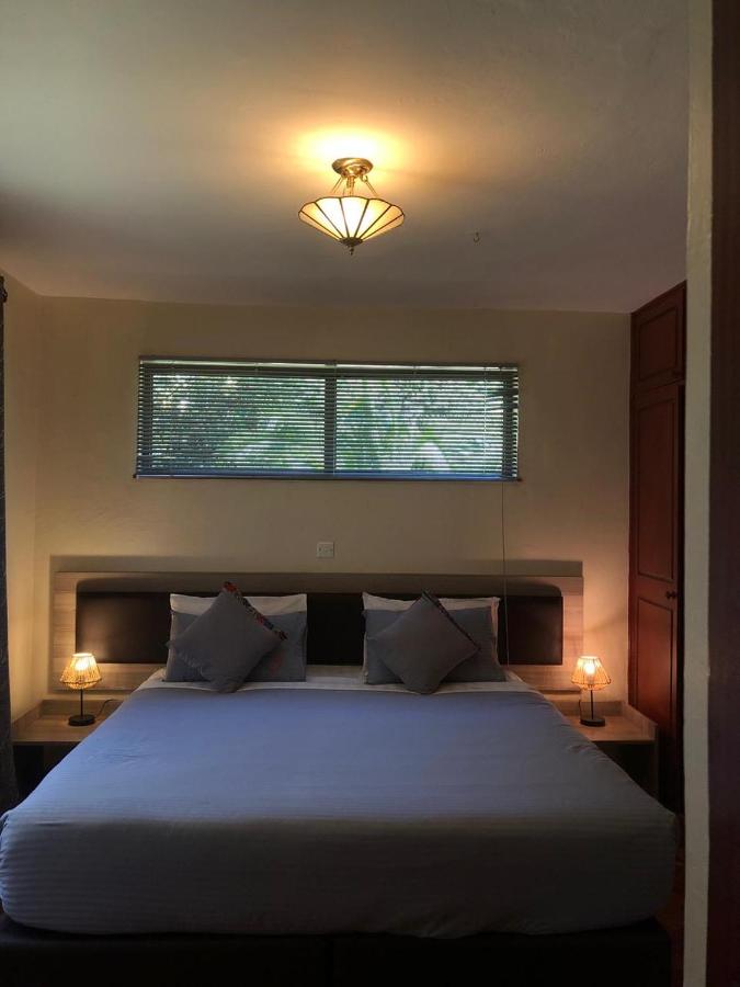 Ol-Kine Cottage at The Great Rift Valley Lodge & Golf Resort Naivasha photo 2