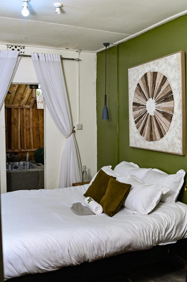 Forest Cottage | 2BR with Pool, Meru photo 5