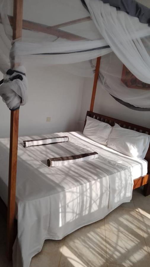 Garden Pool Apartment | 1BR Stay, Malindi photo 11