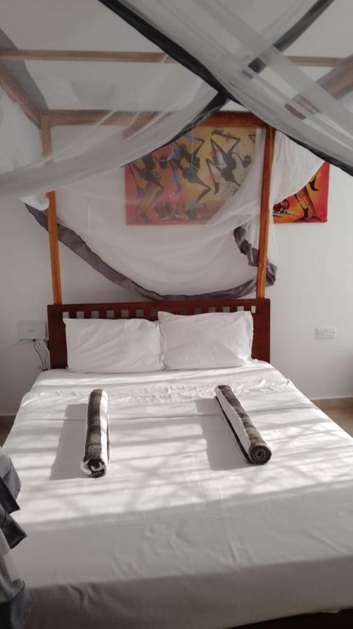 Garden Pool Apartment | 1BR Stay, Malindi photo 2