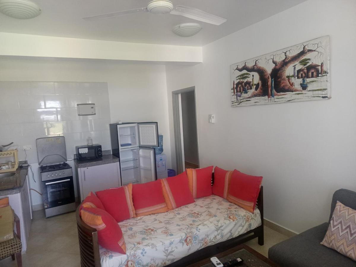 Garden Pool Apartment | 1BR Stay, Malindi photo 5