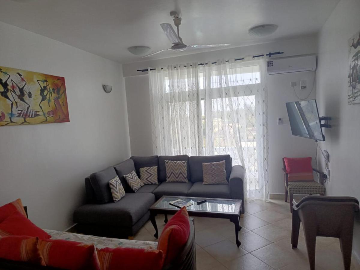 Garden Pool Apartment | 1BR Stay, Malindi photo 6